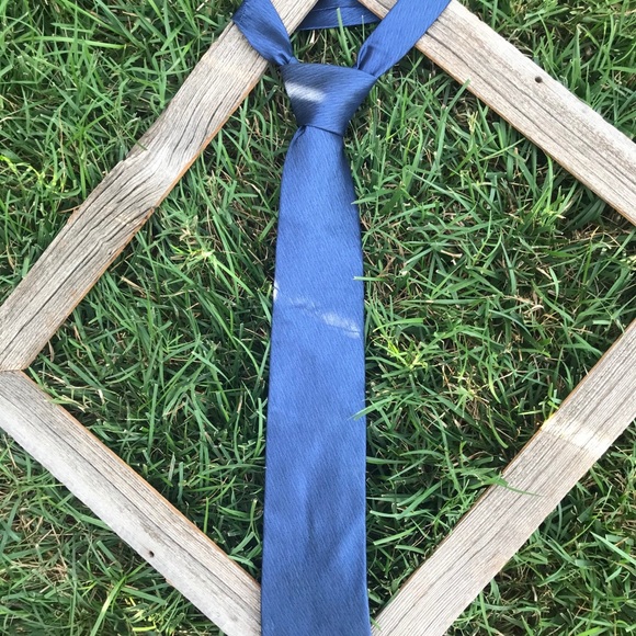 Shimmering Navy Tie - Picture 2 of 4
